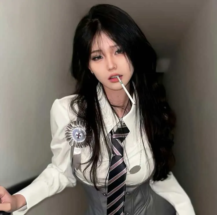 【恐怖惊悚】《昆池岩》高清1080P在线：伪纪录片探险韩国第一凶宅，全程高能吓破胆！