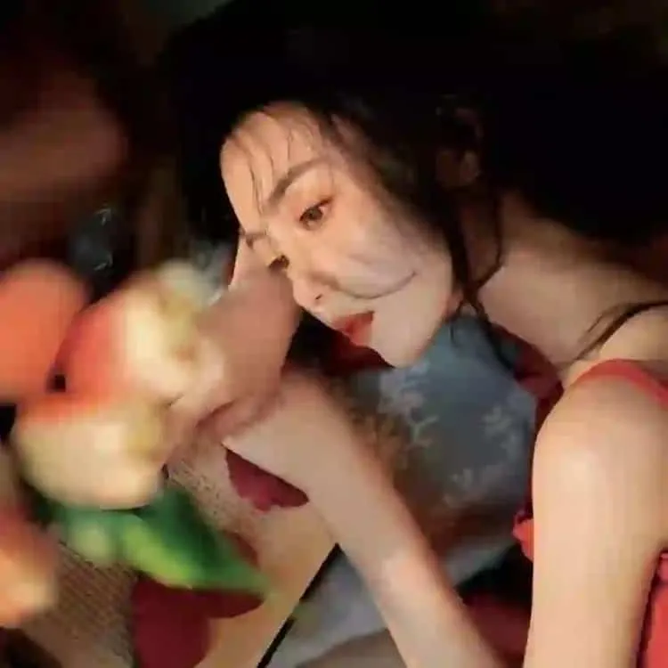 科幻漫改神作《寄生兽：灰色部队》全集高清：寄生生物入侵韩国，变异女主大杀四方