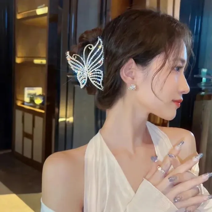 【丧尸动作喜剧】《摄影机不要停！》导演续作《急急复鸡鸡》：脑洞大开的成人向喜剧，又污又好笑